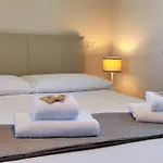 Cozy With Sea View Terrace By Host Hero Daire *