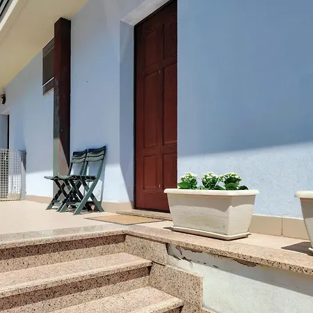 Daire Cozy With Sea View Terrace By Host Hero *