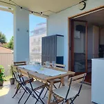 Cozy With Sea View Terrace By Host Hero Lägenhet