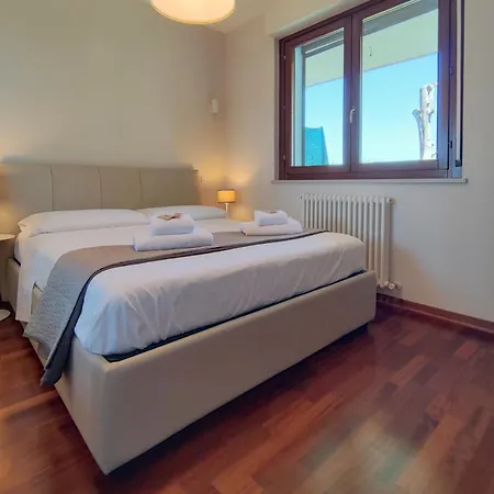 Cozy With Sea View Terrace By Host Hero Lägenhet *